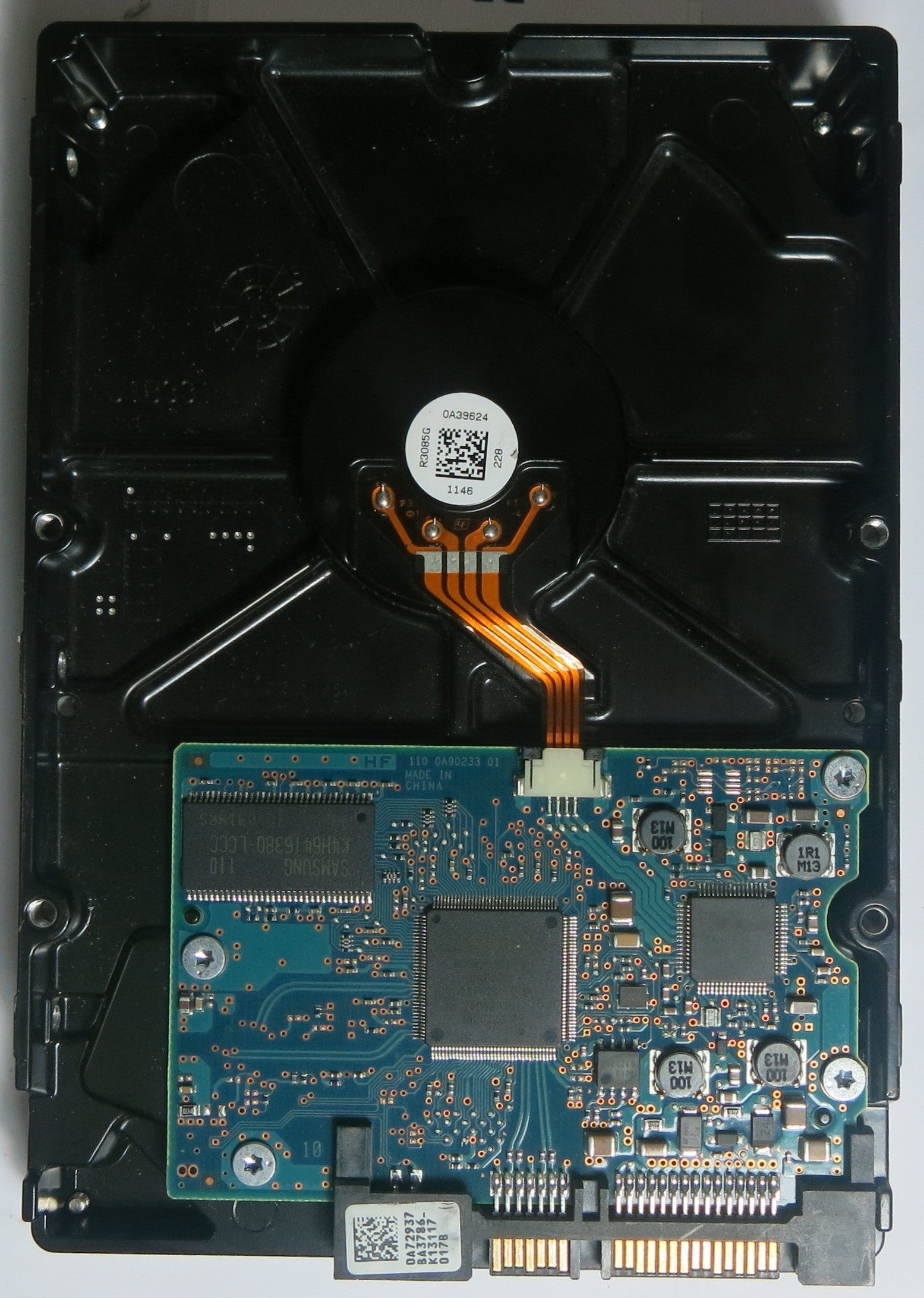 HCS5C1050CLA382 PCB: 110 0A90233 01 SERIAL NUMBER: JQ3DKV6H MLC 39G PN 0F11010 500GB