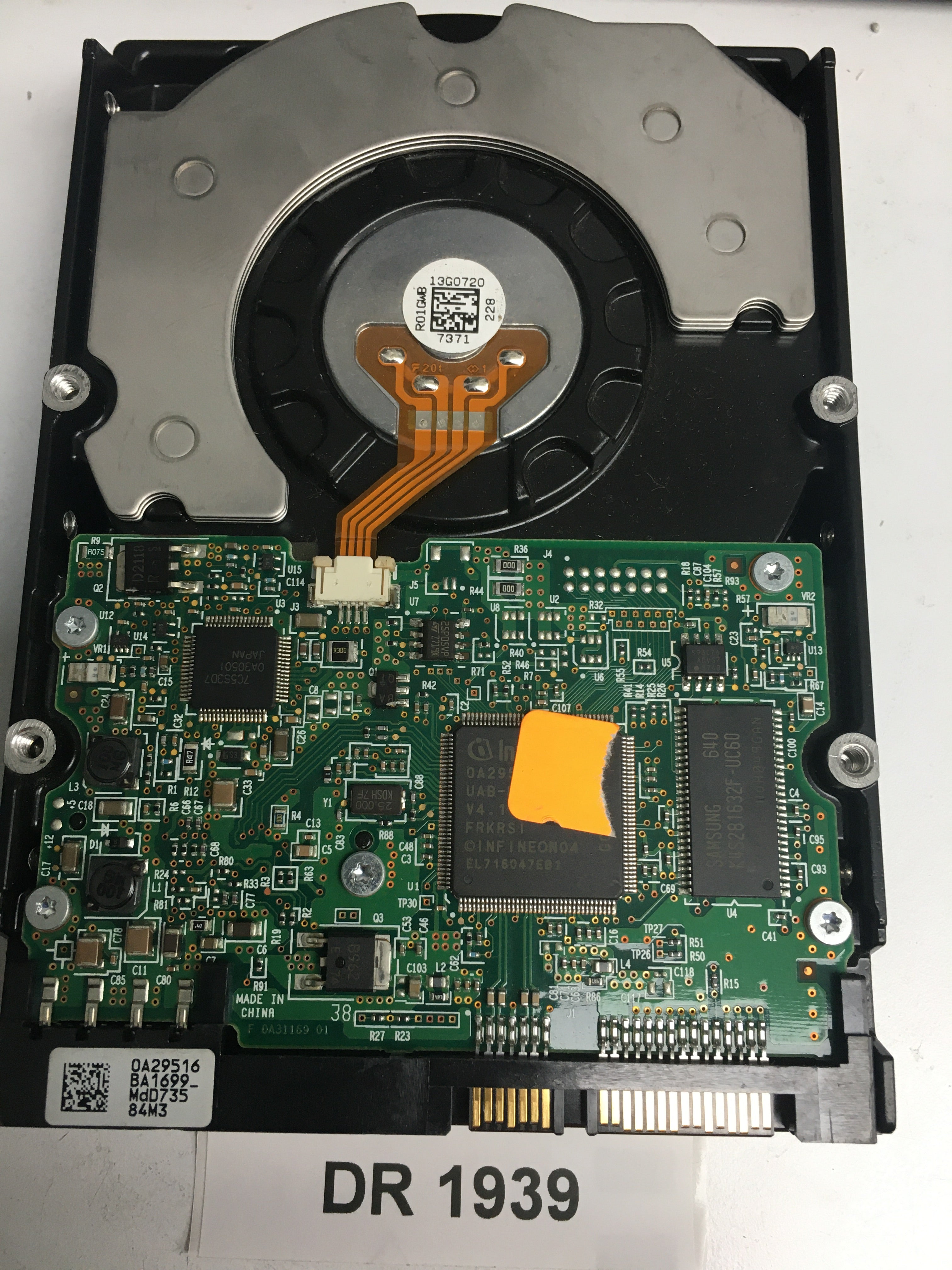 HDS7250SASUN500G, Serial Number: 390-0247-05, P/N: 0A32216, MLC: BA1963, 500GB 3.5, PCB:F 0A31169 01