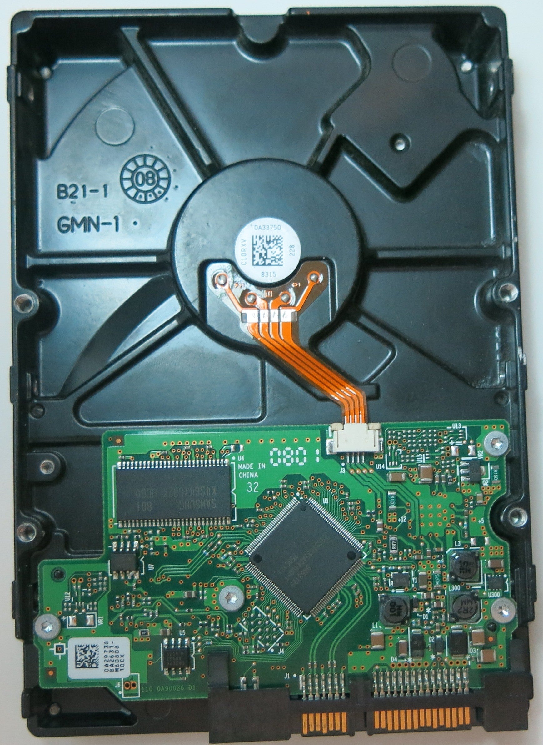 HDP725025GLA380 PCB: 110 0A90026 01 SERIAL NUMBER: RBR3G99A  PN 0A35399 FW BA2727 250 GB