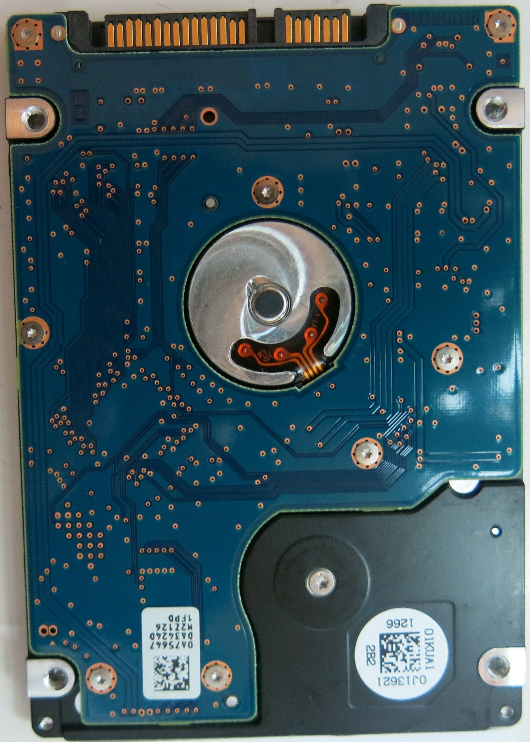 HTD543216A7A384, PN:0J8921 MLC: DA4024 , PCB: 220 0A90269 01, SERIAL NUMBER: 110711E2025342JTWW7J, 160GB 2.5