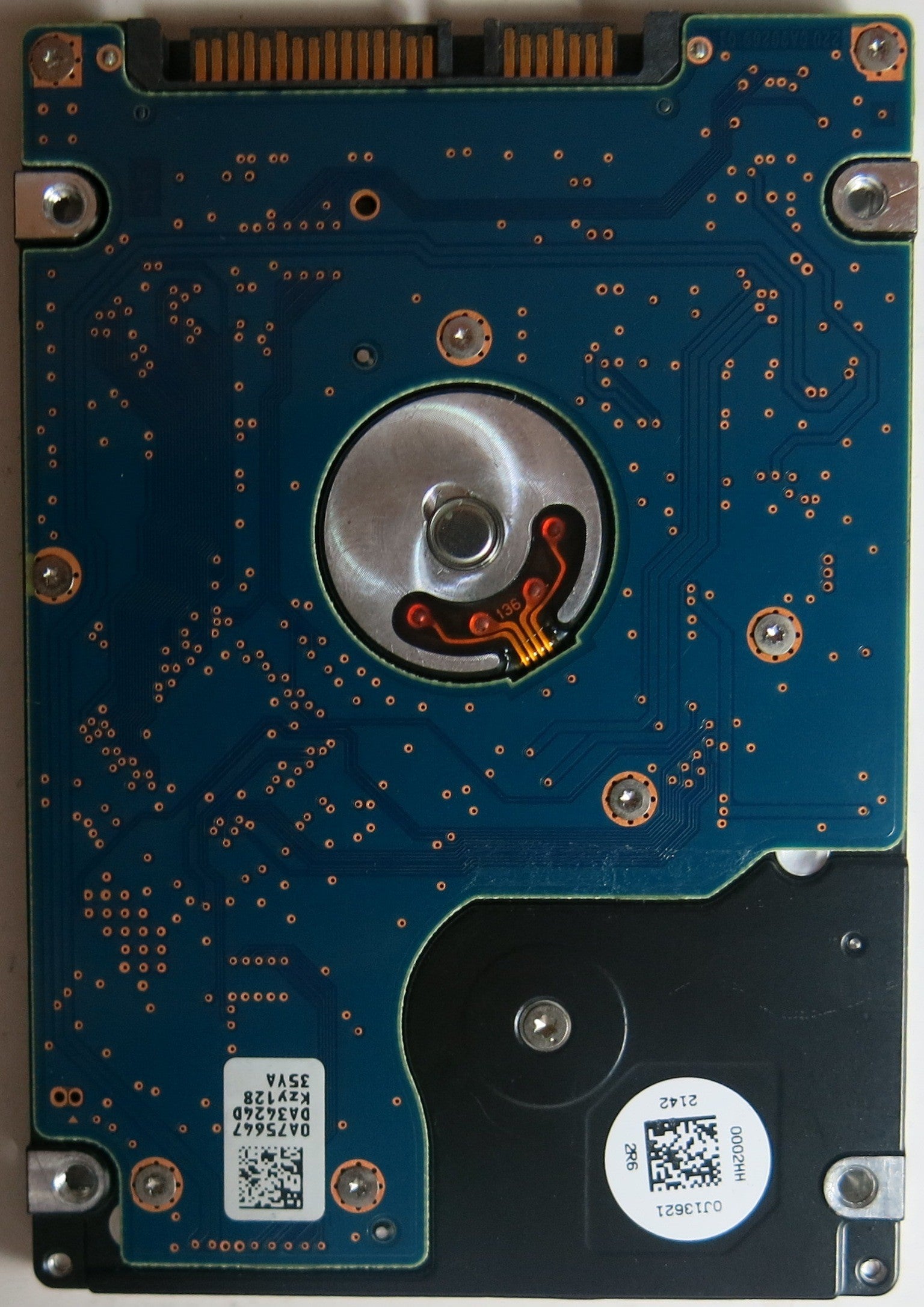 HTS543216A7A384, PN: 0J18921, MLC: DA4024, 160GB, PCB: 220 0A90269 01, SERIAL NUMBER: 120513E2005340E2MYLM,