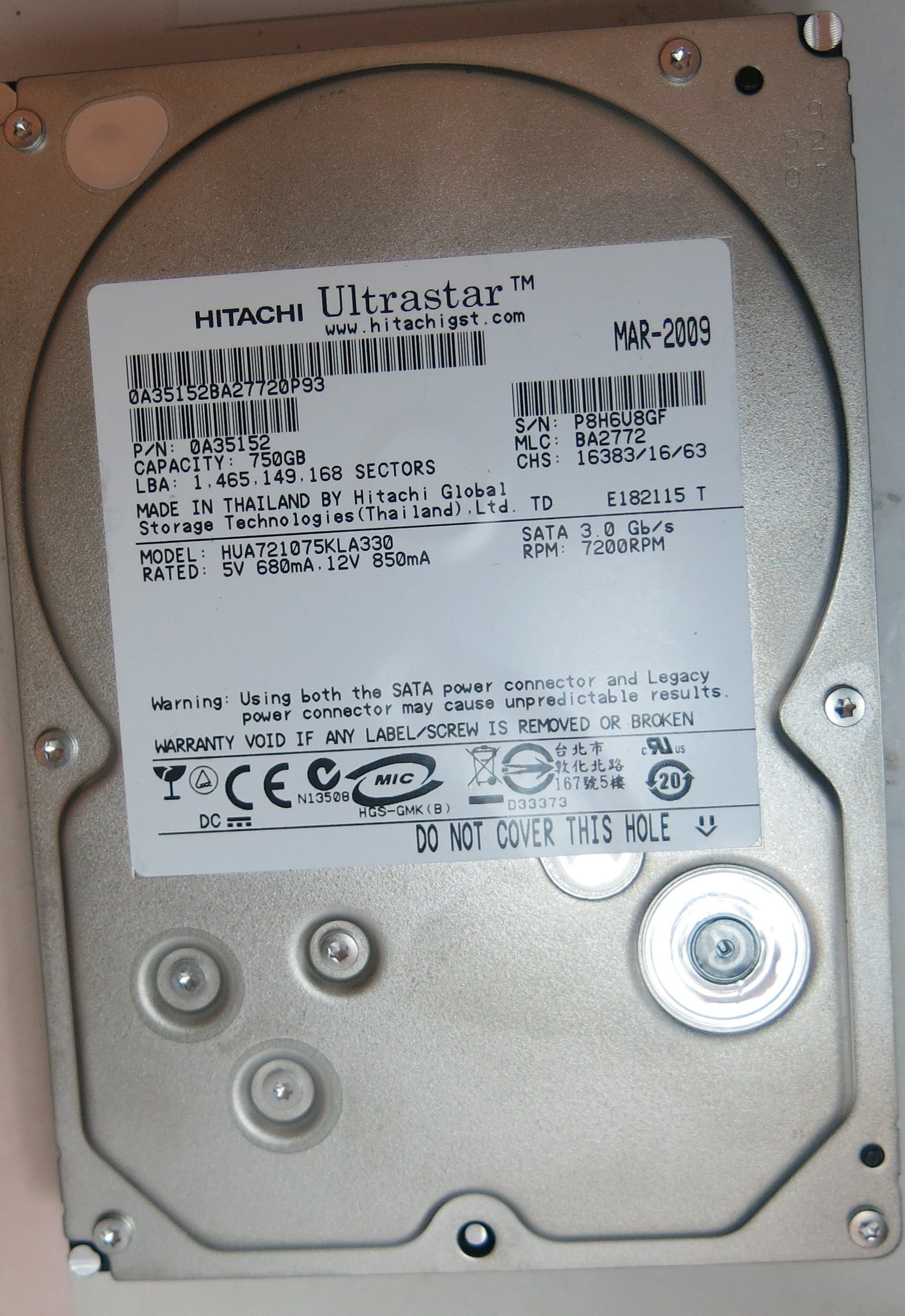 HUA721075KLA330,  P/N:0A35152FW,  Serial:P8H6U8GF,  750GB 3.5,  PCB:110 0A29636 01- REV A