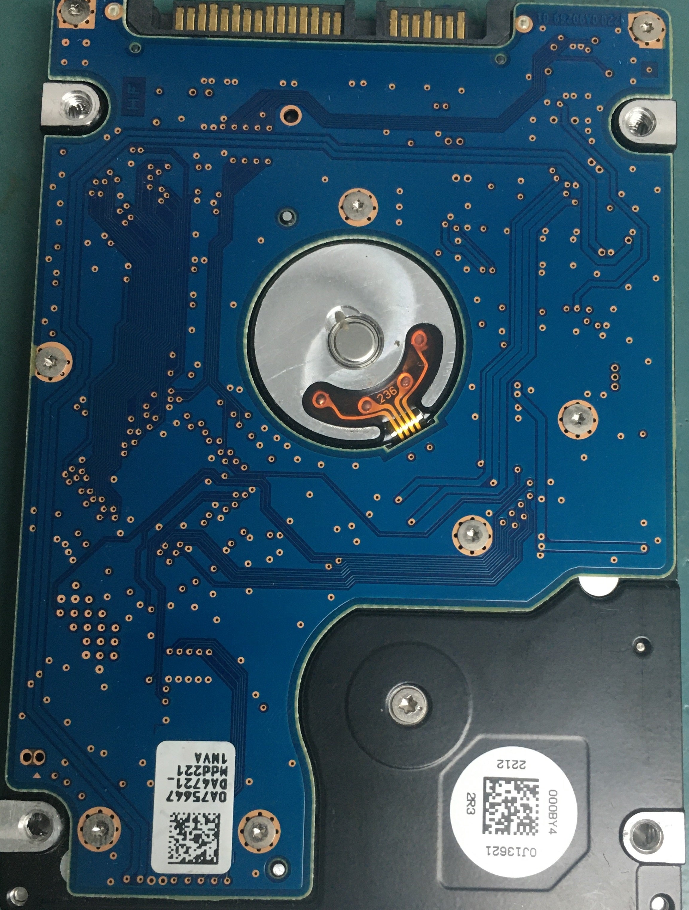 HTS543216A7A384, P/N 0J18921, MLC  DA4024 160GB 2.5