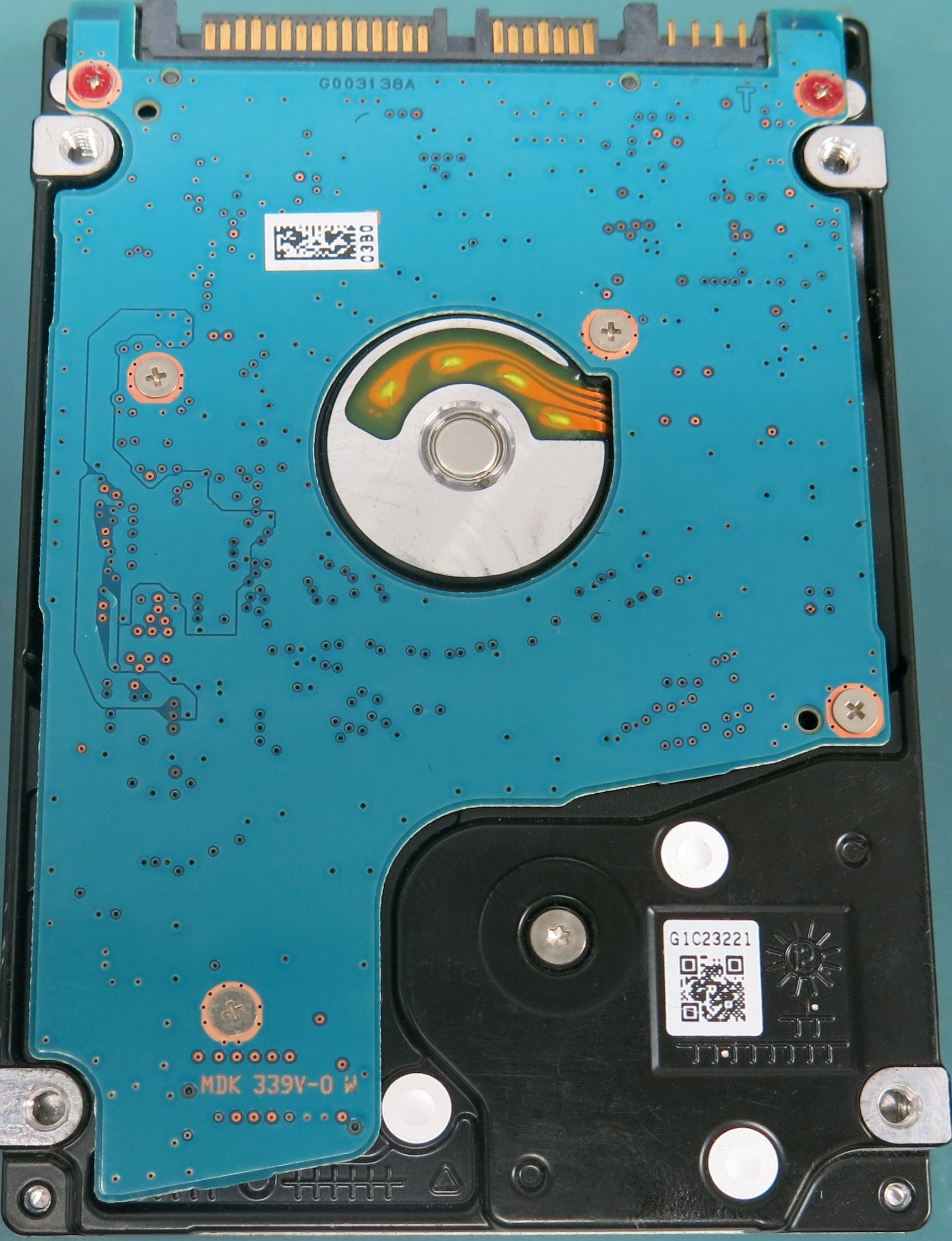 MQ01ABD075,  750GB 2.5,  PCB: G003138A,  S/N: 7252S70VS RS8 HDKBB97T0A01,