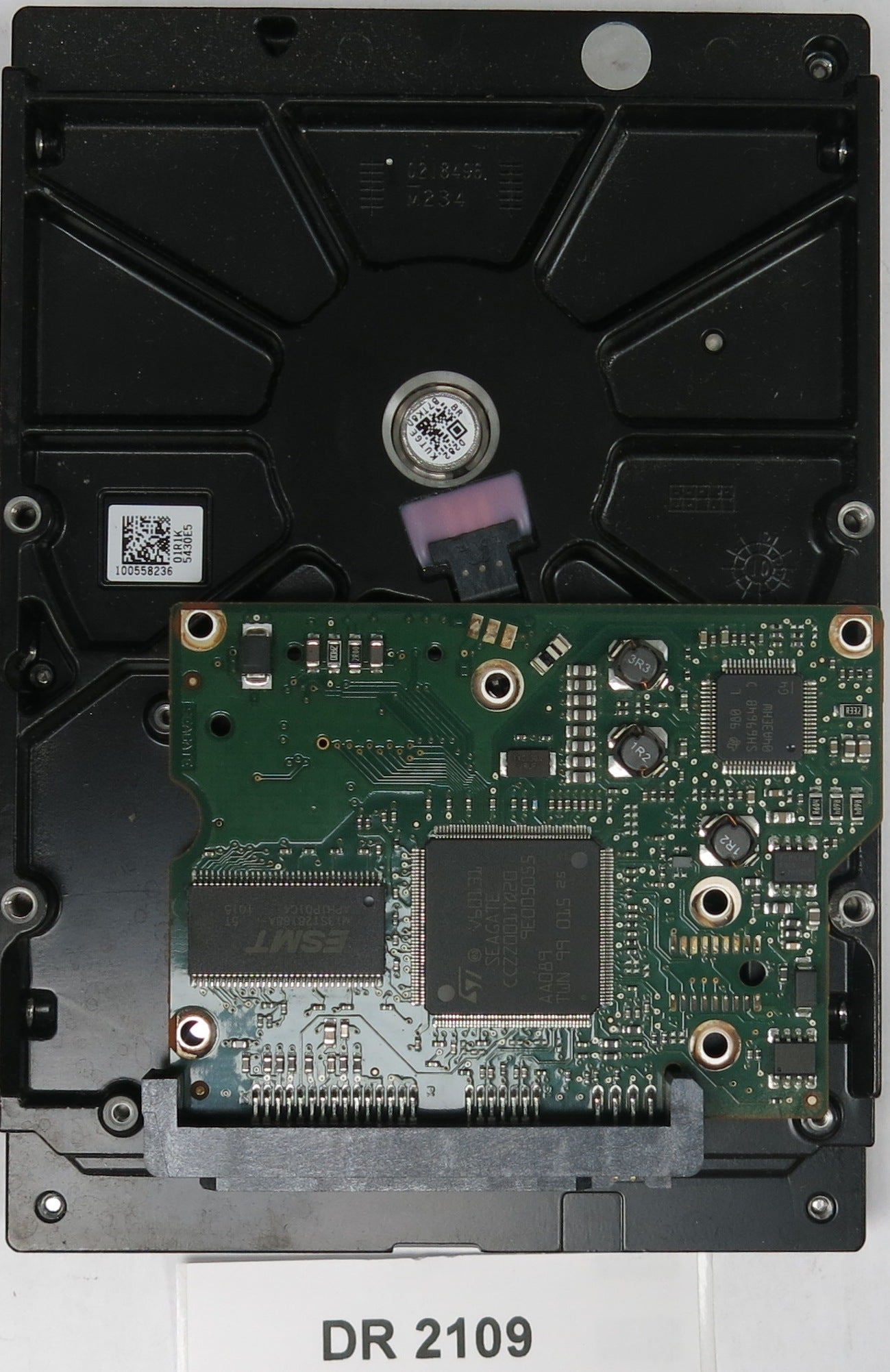 ST3320413CS, P/N: 9GW14C-160, FW: CA12, Serial: 6VV2JBYN, 320GB 3.5, PCB: 100535704 REV A