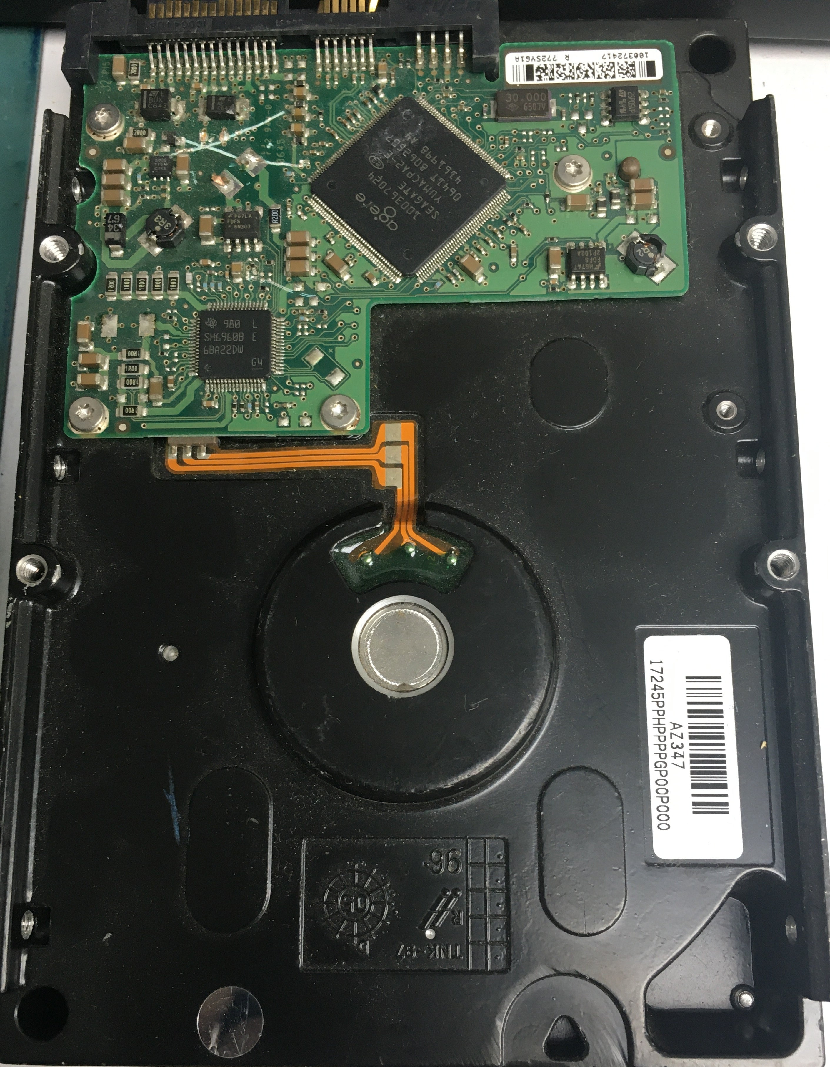 ST3802110SCE P/N: 9BE111-160 FW: 3.ACF Serial: 9LR2J0G8 80GB 3.5 PCB: 100355589 REV A