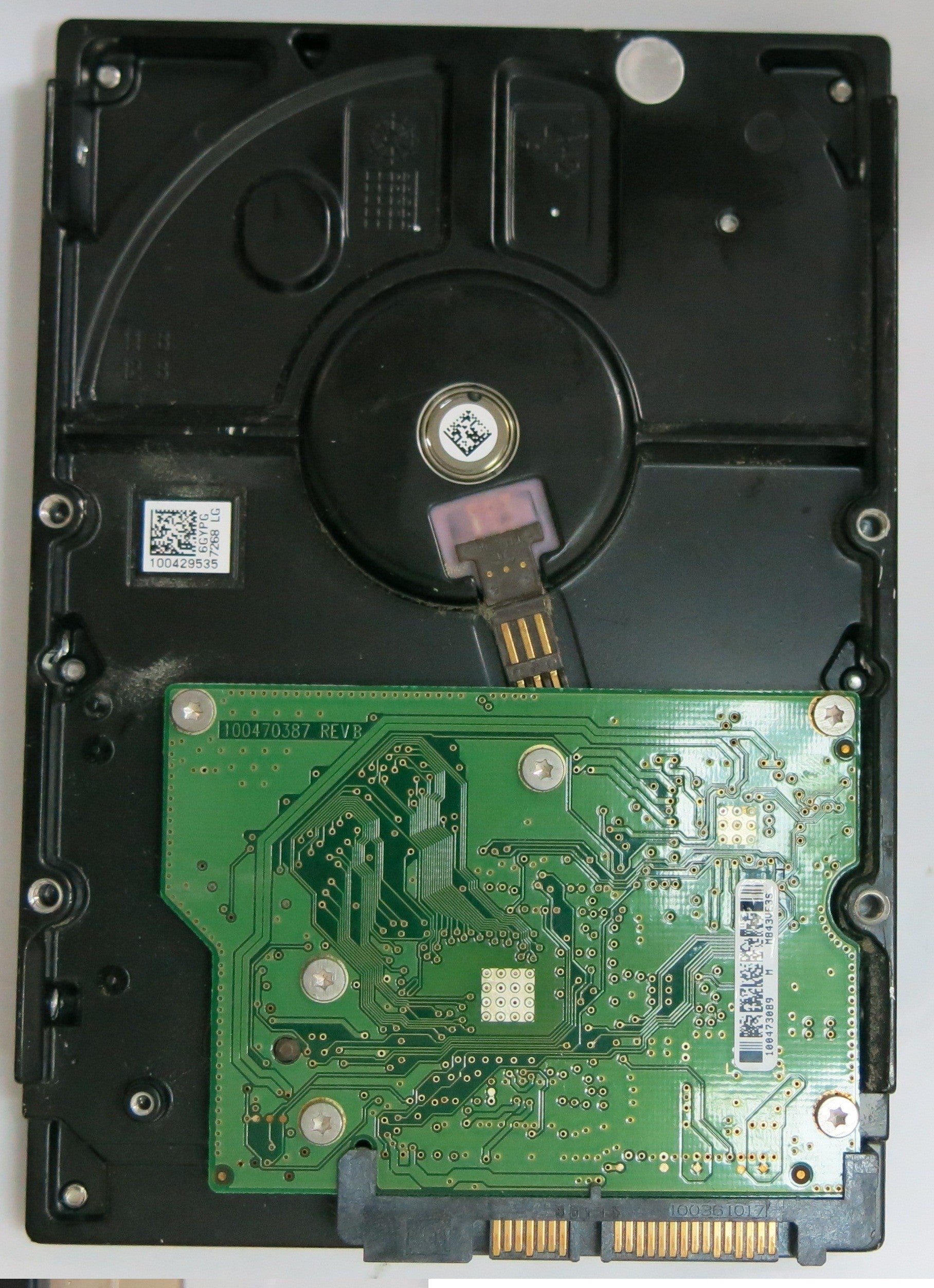 ST380815AS,  P/N:9CY131-035,  FW:4.ADA,  Serial:5RW3EASH,  80GB 3.5,  PCB:100470387- REV B