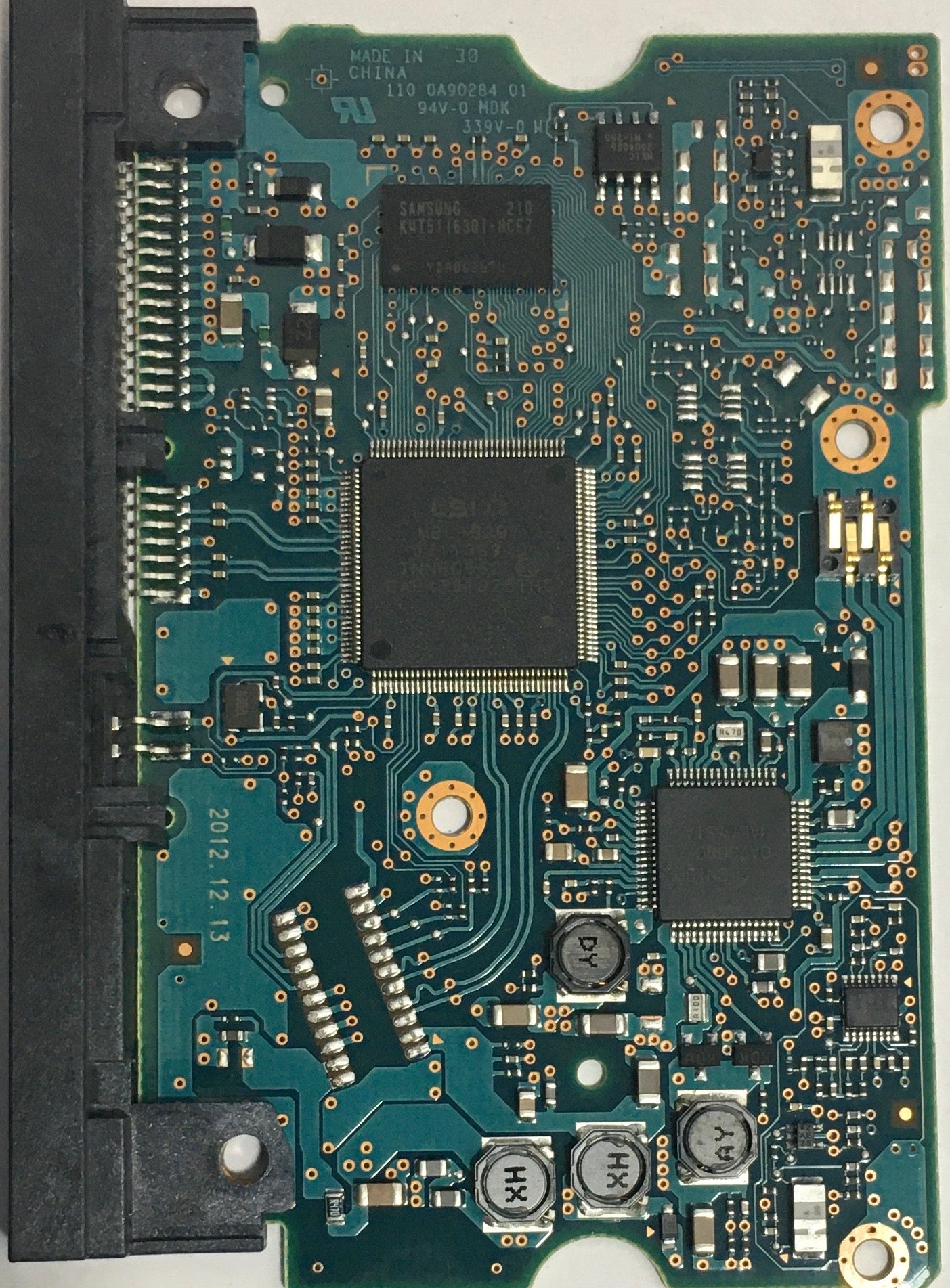 HUA723020ALA640,  Serial:YGJSWXWC,  2000GB 3.5,  PCB:220-0A90284-01- REV A